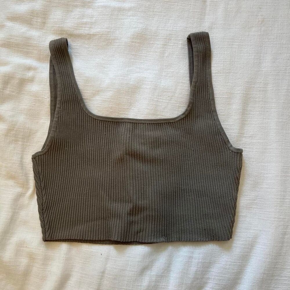 Aritzia Women's Crop-top